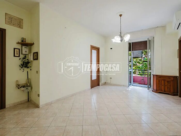 Appartamento trilocale in vendita in Via Gianfranco Zuretti, Milano