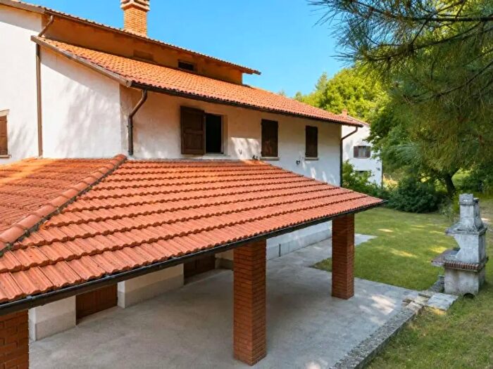 Casa con 5 locali in vendita in Via Fonte Abeti, Borgo Pace