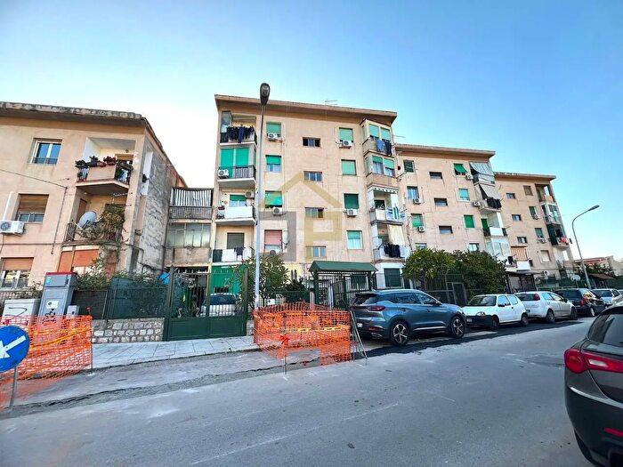 Appartamento con 5 locali in vendita in Via Girolamo Scaccia, Palermo
