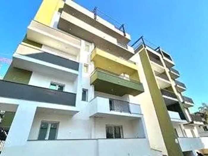 Appartamento trilocale in vendita in Via Giambattista Vico, Afragola