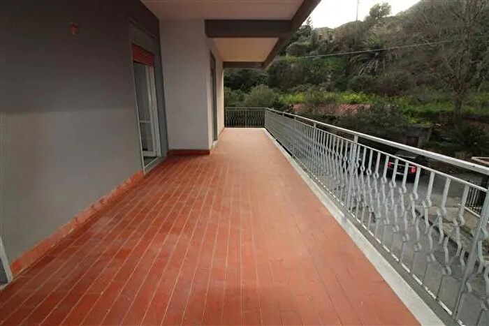 Appartamento con 5 locali in vendita in Via della Liberazione, Lentini