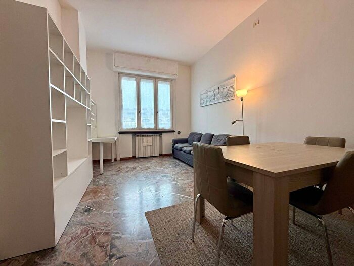 Appartamento bilocale in affitto in Piazza Luigi di Savoia, Centrale, Milano