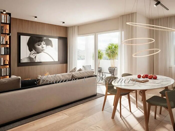 Appartamento trilocale in vendita in Via Divisione Julia, Bergamo