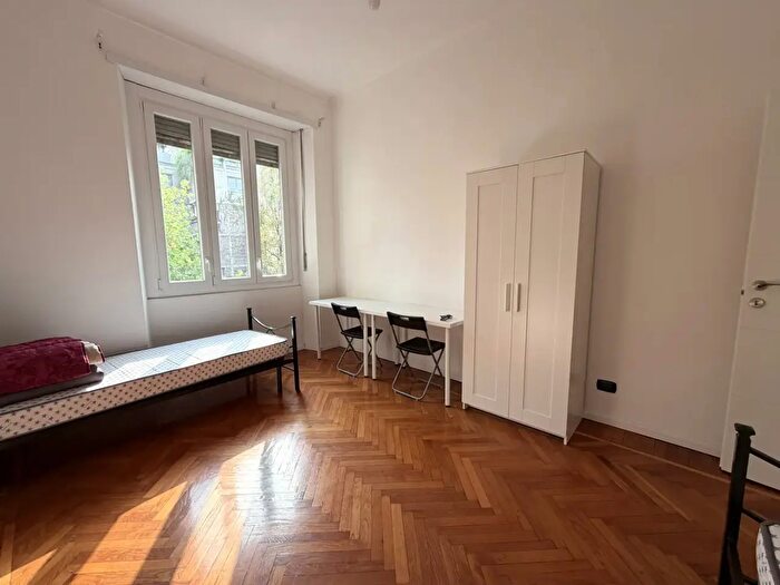 Appartamento trilocale in affitto in Via Pinelli, Torino