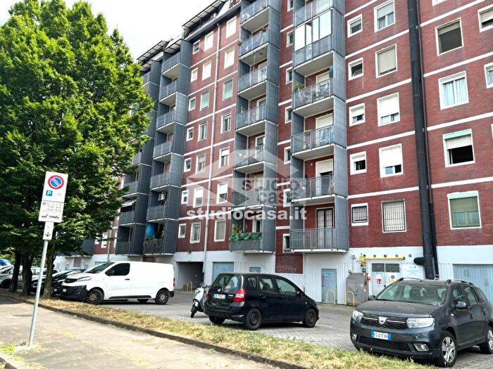 Appartamento bilocale in vendita in Via De Nicola Enrico, Milano