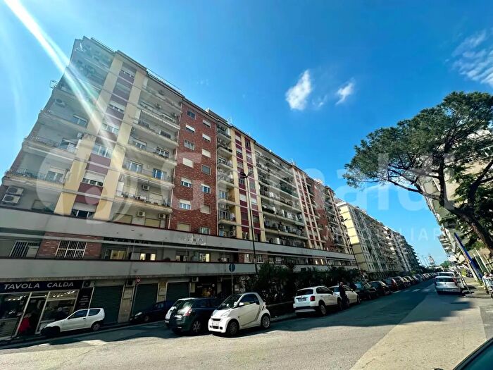 Appartamento bilocale in vendita in Via Lepanto, Napoli