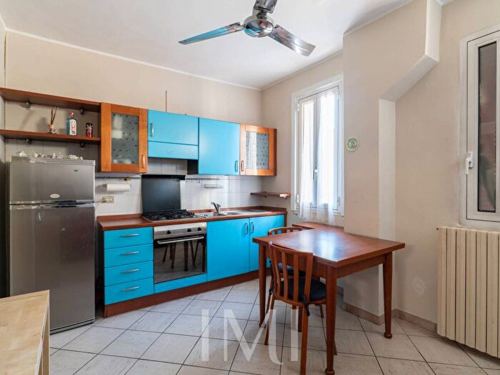 Appartamento bilocale in affitto in Via Evangelista Torricelli, Ascanio Sforza, Milano