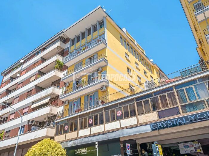 Appartamento monolocale in vendita in Via Tuscolana, Roma