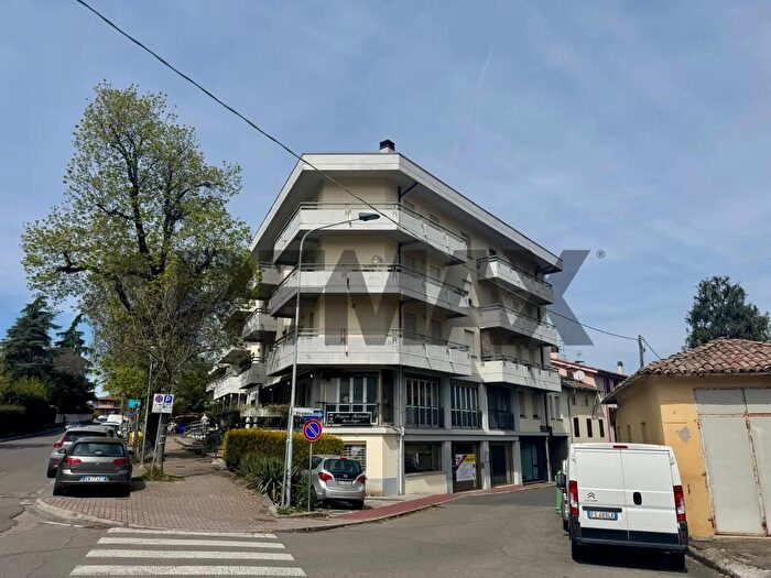 Appartamento trilocale in vendita in Via Pedemontana, Traversetolo