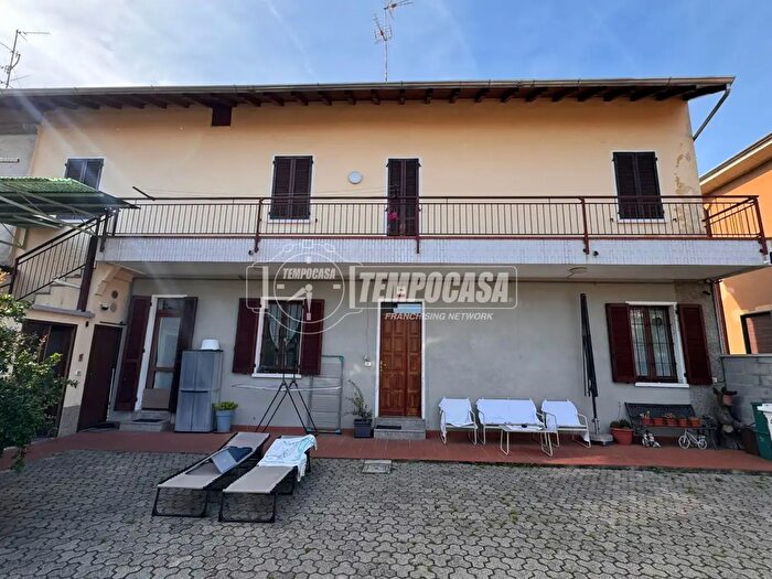 Casa con 5 locali in vendita in Via della Ricordanza, Busto Arsizio