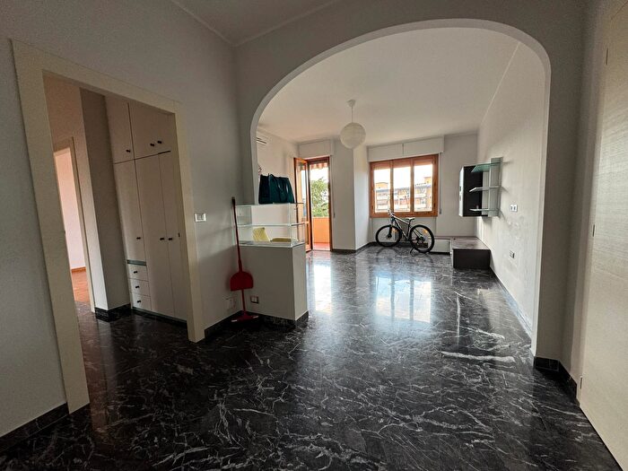 Appartamento quadrilocale in vendita in Via dei Sabatelli, Firenze