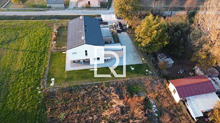 Casa quadrilocale in vendita in Forlimpopoli