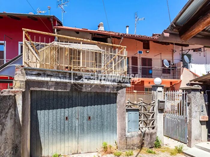 Casa trilocale in vendita in Via Mazzini, Torrazza Piemonte