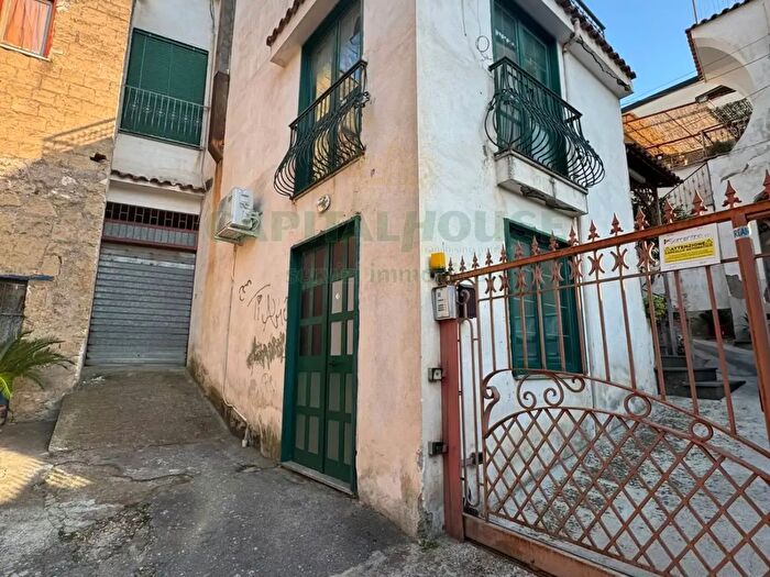 Appartamento trilocale in vendita in Palma Campania