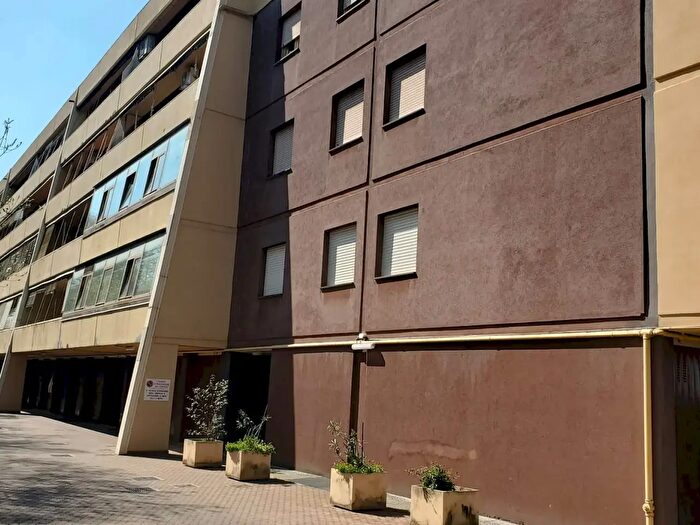 Appartamento trilocale in vendita in Viale Leonardo da Vinci, Modena