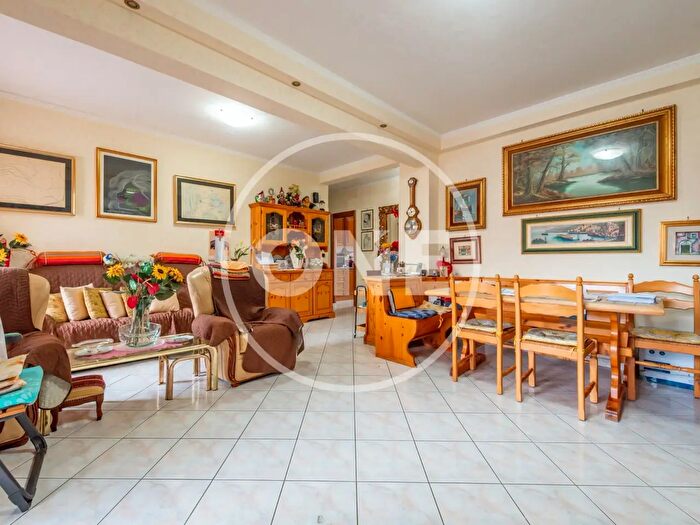 Appartamento trilocale in vendita in Piazzale Aldo Moro, Pomezia