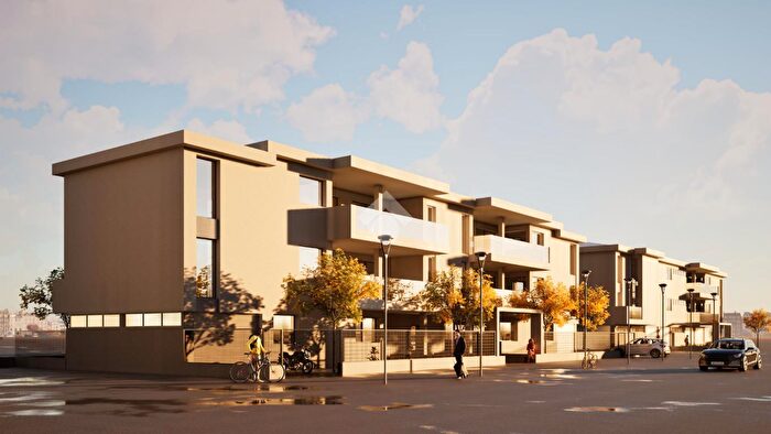 Appartamento quadrilocale in vendita in Strada Paiola, Pavia