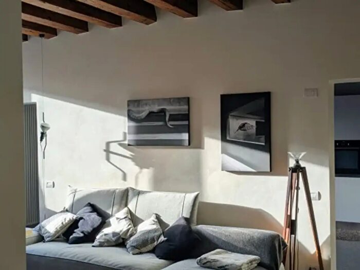 Appartamento con 5 locali in affitto in Piazza Libertà, Bassano Del Grappa