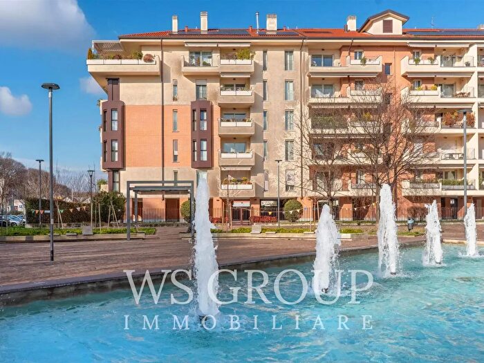 Appartamento trilocale in vendita in Via Bramante da Urbino, Monza