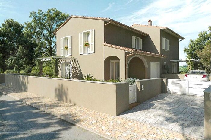 Casa con 6 locali in vendita in Pontedera