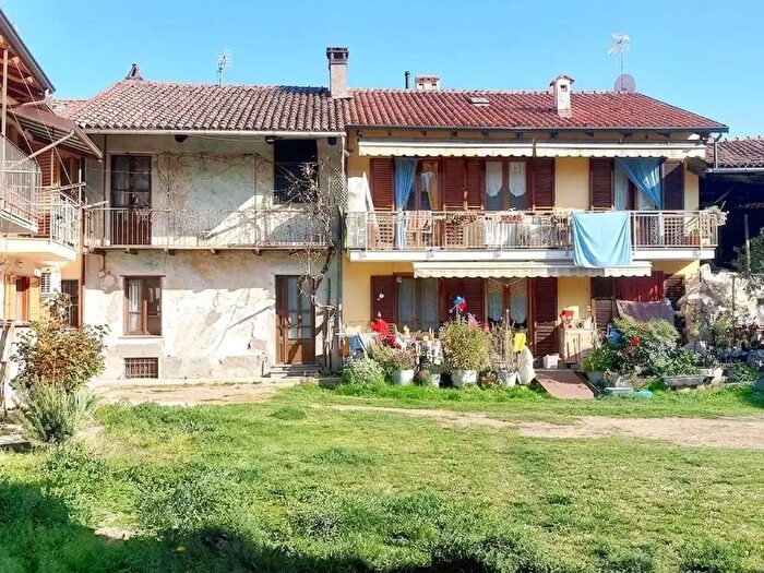 Appartamento trilocale in vendita in Via Rombò, Rivoli