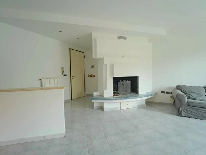 Appartamento con 5 locali in vendita in Via Andrea Costa, Santarcangelo Di Romagna