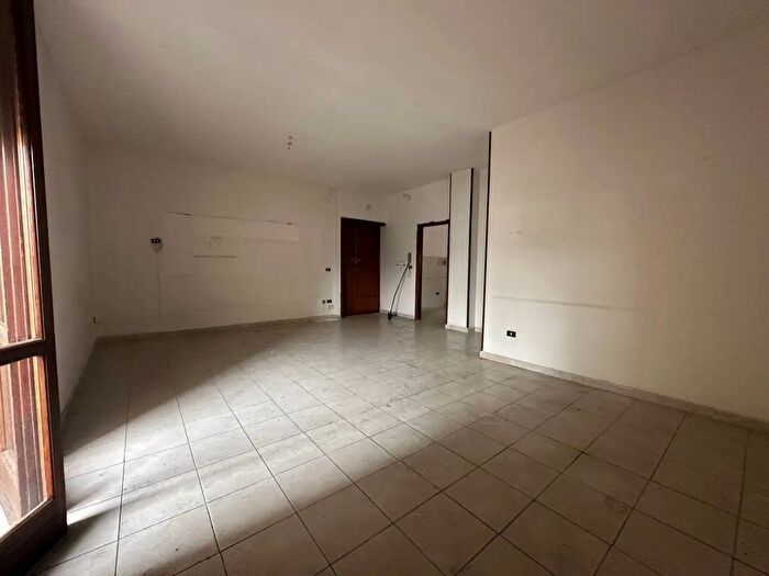 Appartamento trilocale in vendita in Via Vincenzo Giuliano, Poggiomarino