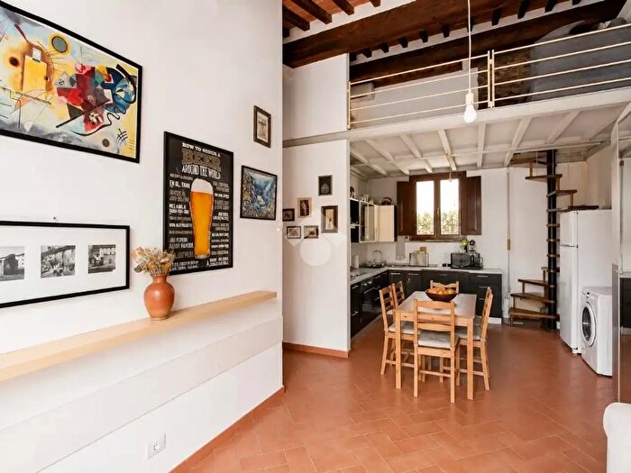 Appartamento con 5 locali in vendita in Via Mentana, Cascina