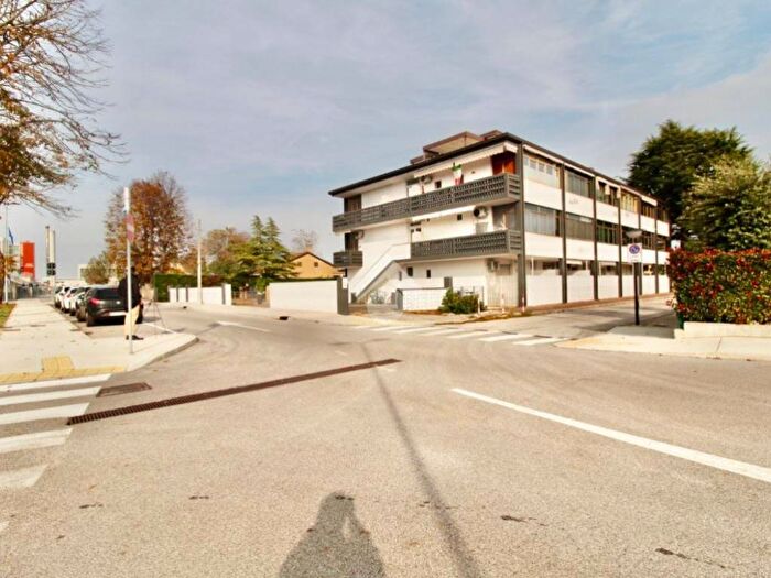 Appartamento monolocale in affitto in Viale Europa, Centro, Lignano Sabbiadoro