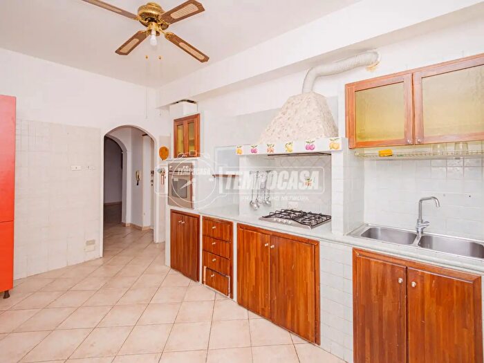 Appartamento trilocale in vendita in Via Vernazzola, Cilavegna