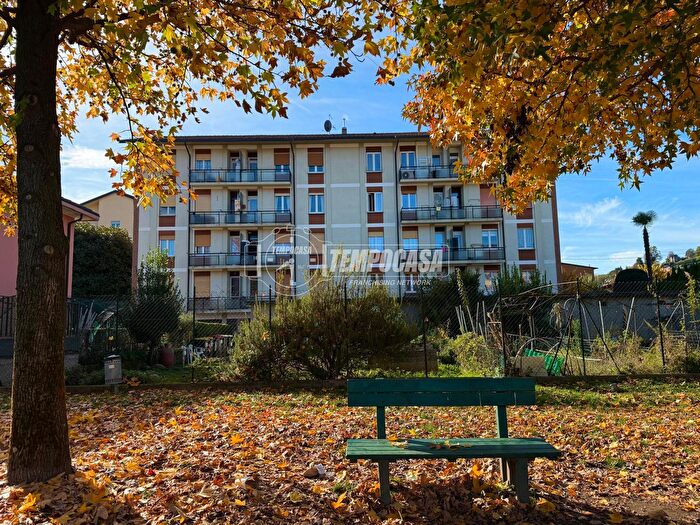 Appartamento trilocale in vendita in Verbania