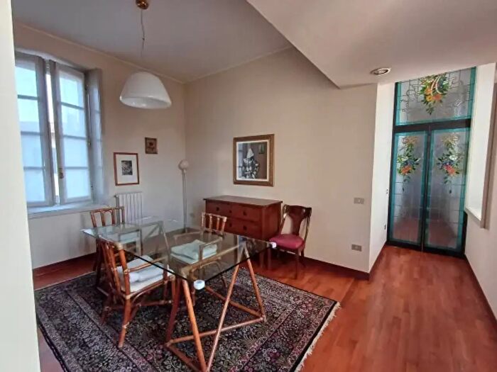 Appartamento quadrilocale in vendita in Piazza Giovanni Gualdoni, Cuggiono