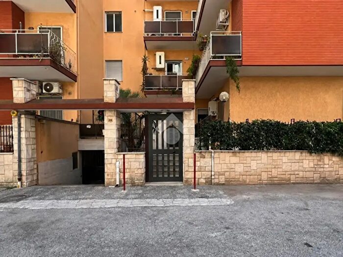 Appartamento quadrilocale in vendita in Via Achille Grandi, Brindisi
