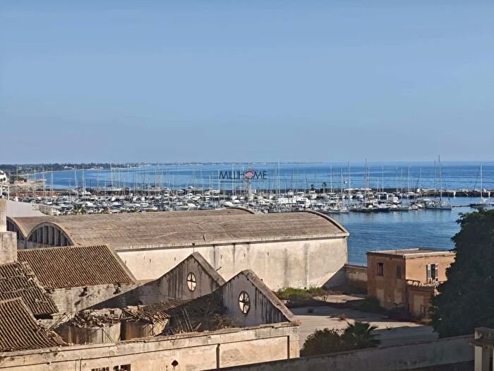 Appartamento quadrilocale in vendita in Via Francesco Crispi, Marsala