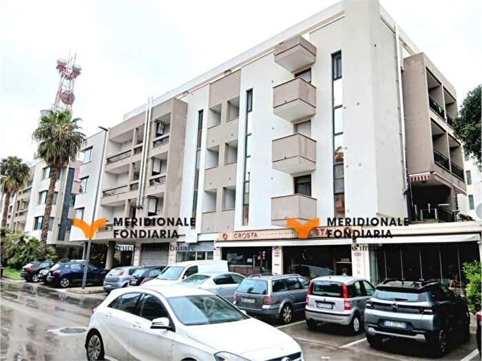 Appartamento trilocale in affitto in Via Gaetano Salvemini, Università Via Taranto, Lecce