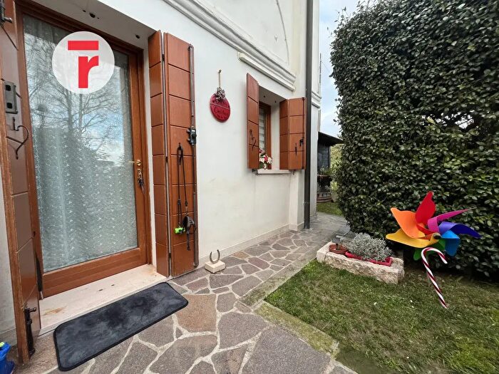 Appartamento trilocale in vendita in Via Roma, Limena