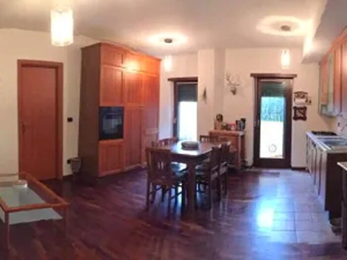 Appartamento trilocale in affitto in Via Sferracavalli, Cassino