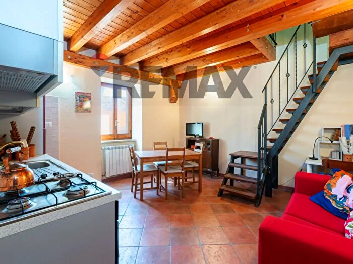 Appartamento trilocale in vendita in Via Capena, Capena