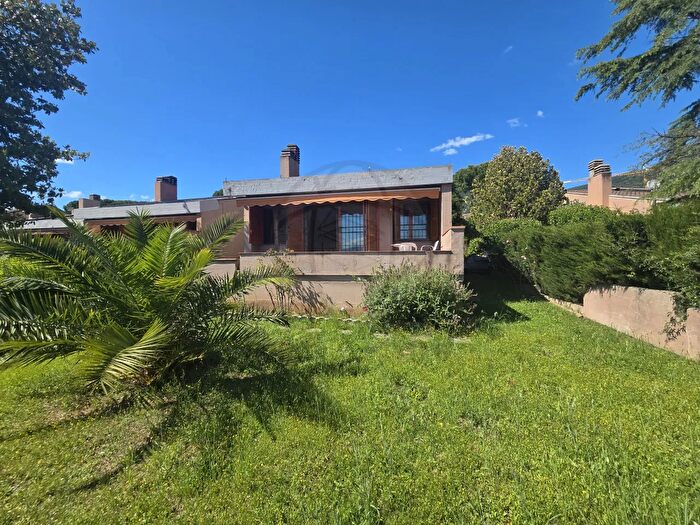 Casa quadrilocale in vendita in Via Gaetano Donizetti, Terni