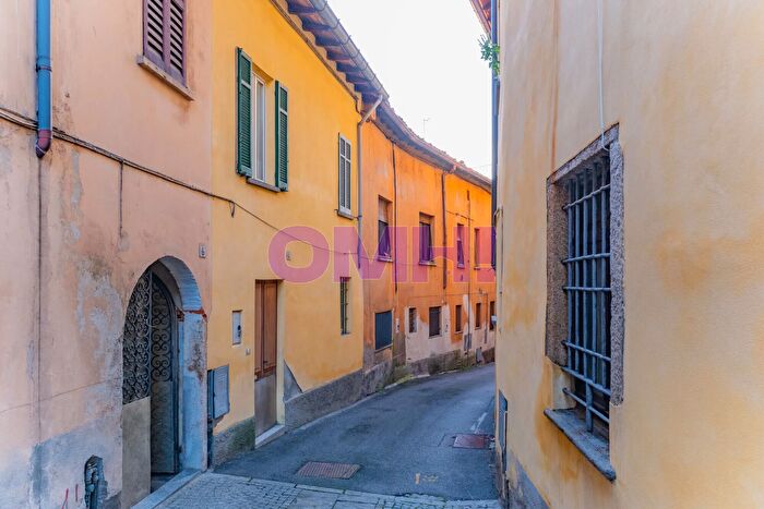 Appartamento quadrilocale in vendita in Pretorio, Cuvio