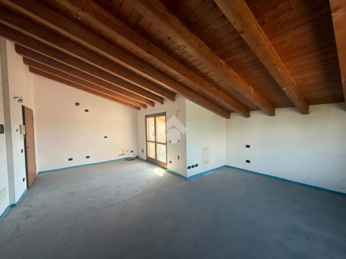 Appartamento monolocale in vendita in Via Carlo Alberto dalla Chiesa, Urgnano