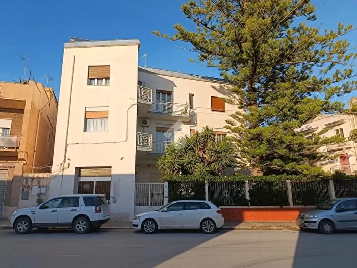 Appartamento trilocale in vendita in Via Bessarione, Mazara Del Vallo