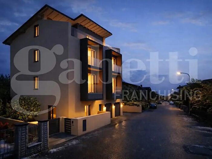 Appartamento con 5 locali in vendita in Via Sandro Botticelli, Modena