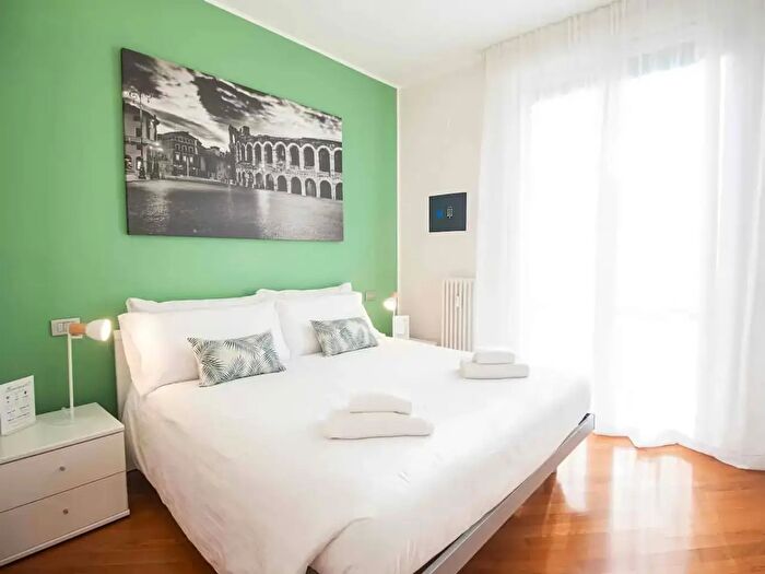 Appartamento monolocale in affitto in Piazza Renato Simoni, Verona