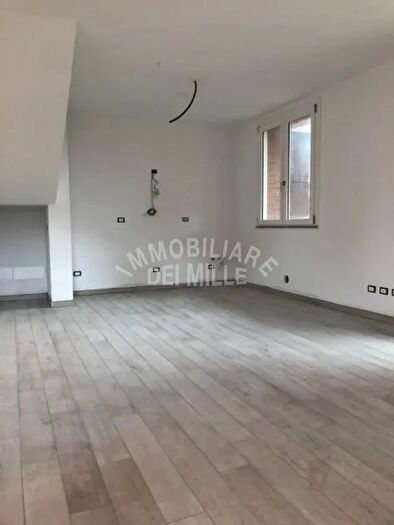 Casa trilocale in vendita in Castelnovo Di Sotto