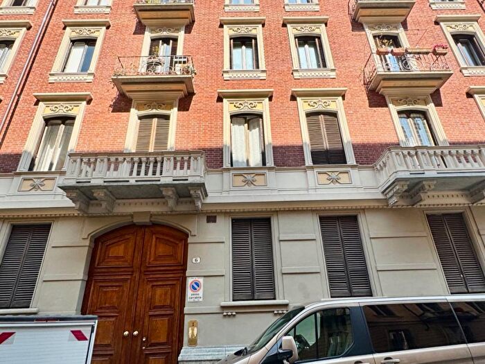 Appartamento quadrilocale in affitto in Via Raimondo Montecuccoli, Cittadella, Torino