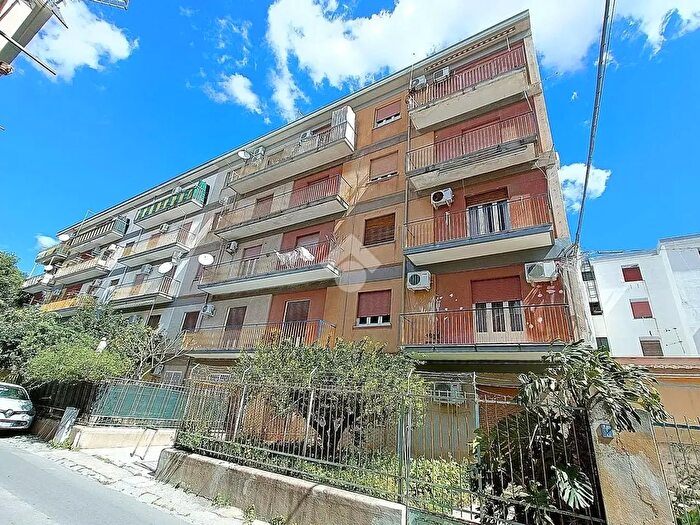 Appartamento bilocale in vendita in Via Badia, Palermo