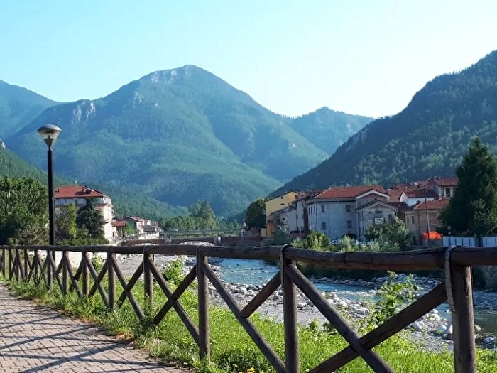 Appartamento trilocale in vendita in Via Aleramo, Garessio