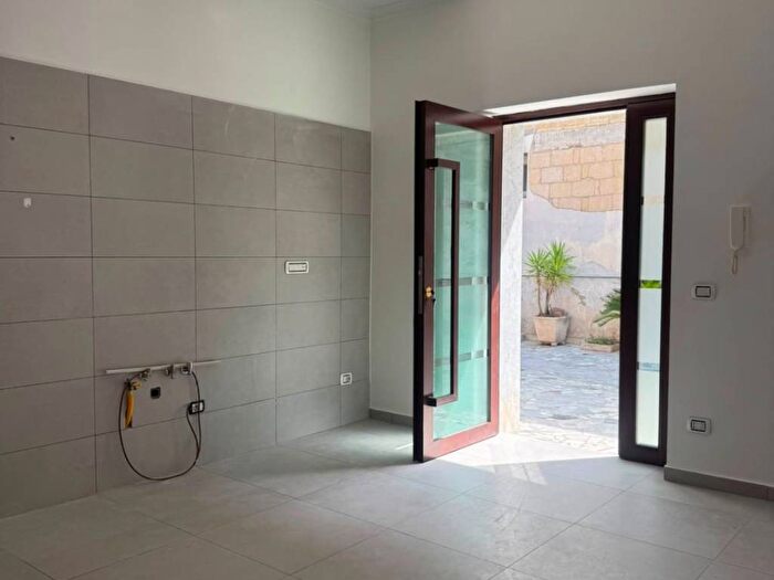 Appartamento trilocale in affitto in Via Limitone, Frattamaggiore