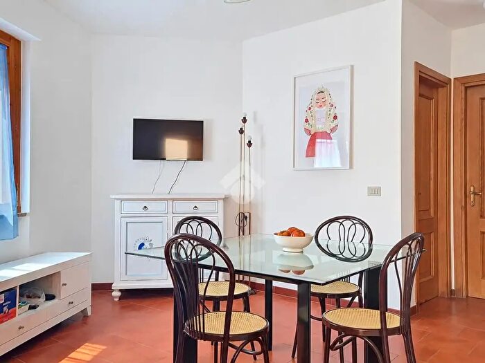 Appartamento trilocale in vendita in Via Valle dAosta, Castelsardo